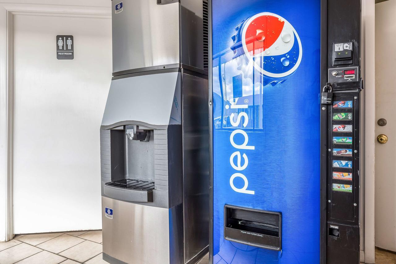 Motel 6 Tremonton, Utah Екстер'єр фото